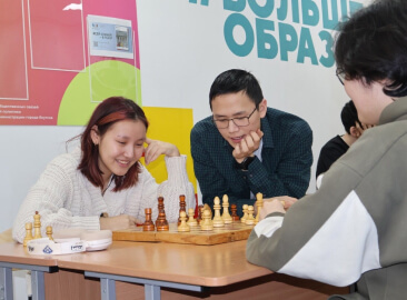 Да-да, 29-30 января, в колледже цифровых профессий «Синергия» прошел первый турнир по шахматам среди студентов колледжа.