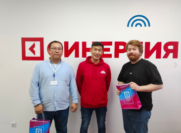 Директор IT парка г.Якутск Руслан Тыкушин и руководитель отдела IT парка Валерий Крупенков посетили колледж цифровых профессий «Синергия».